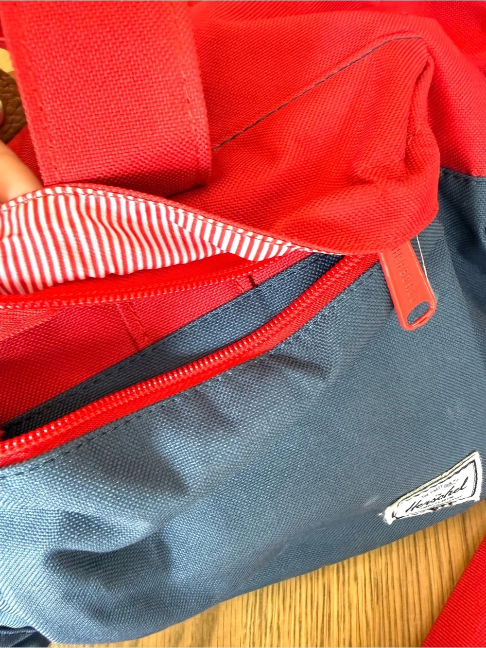 Herschel Supply Company classic functional